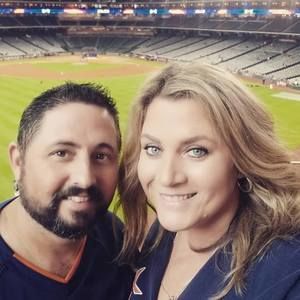 Meet your Posher, Rena